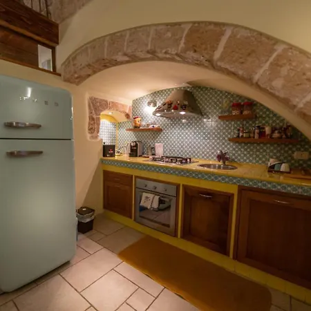 Dimora Donna Maria 公寓 *